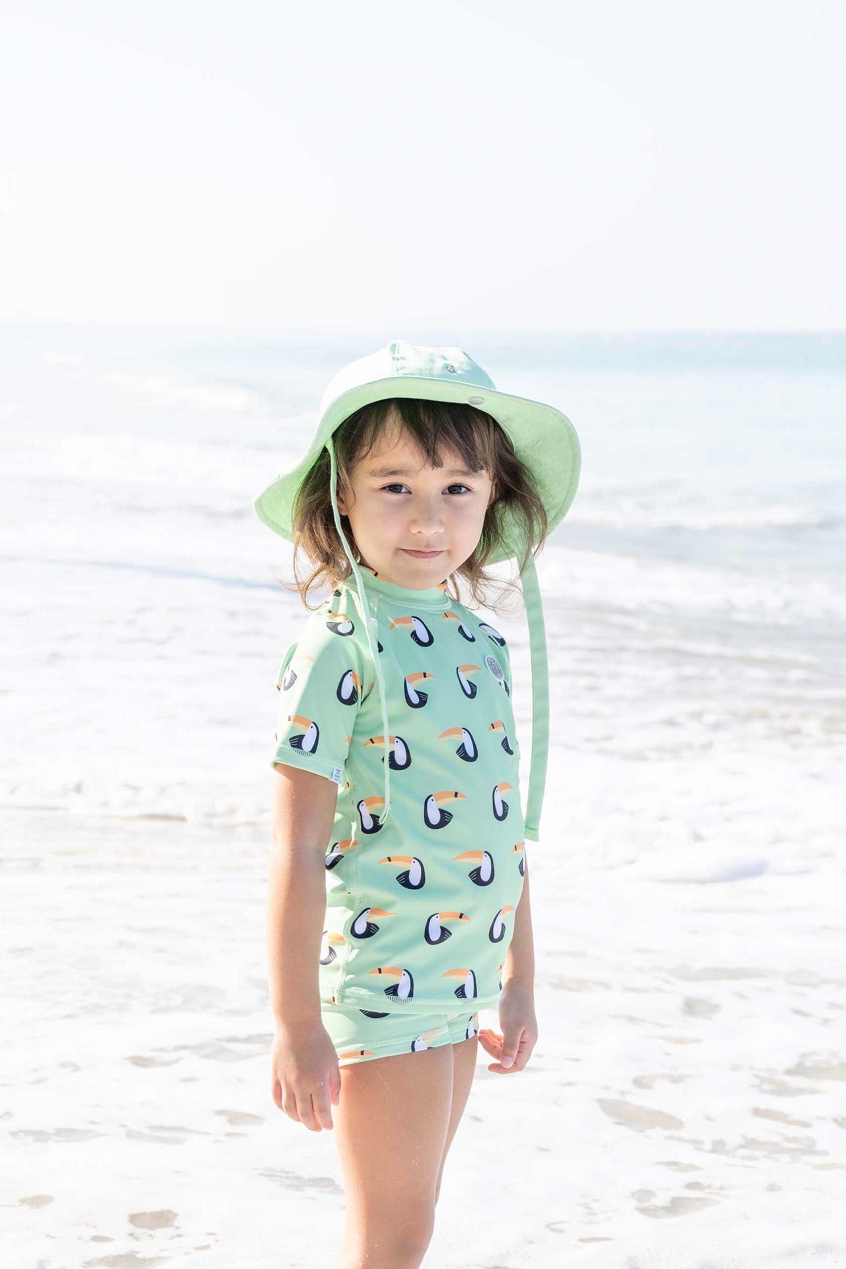 gorro-playa-bebe-449isq-1.jpg