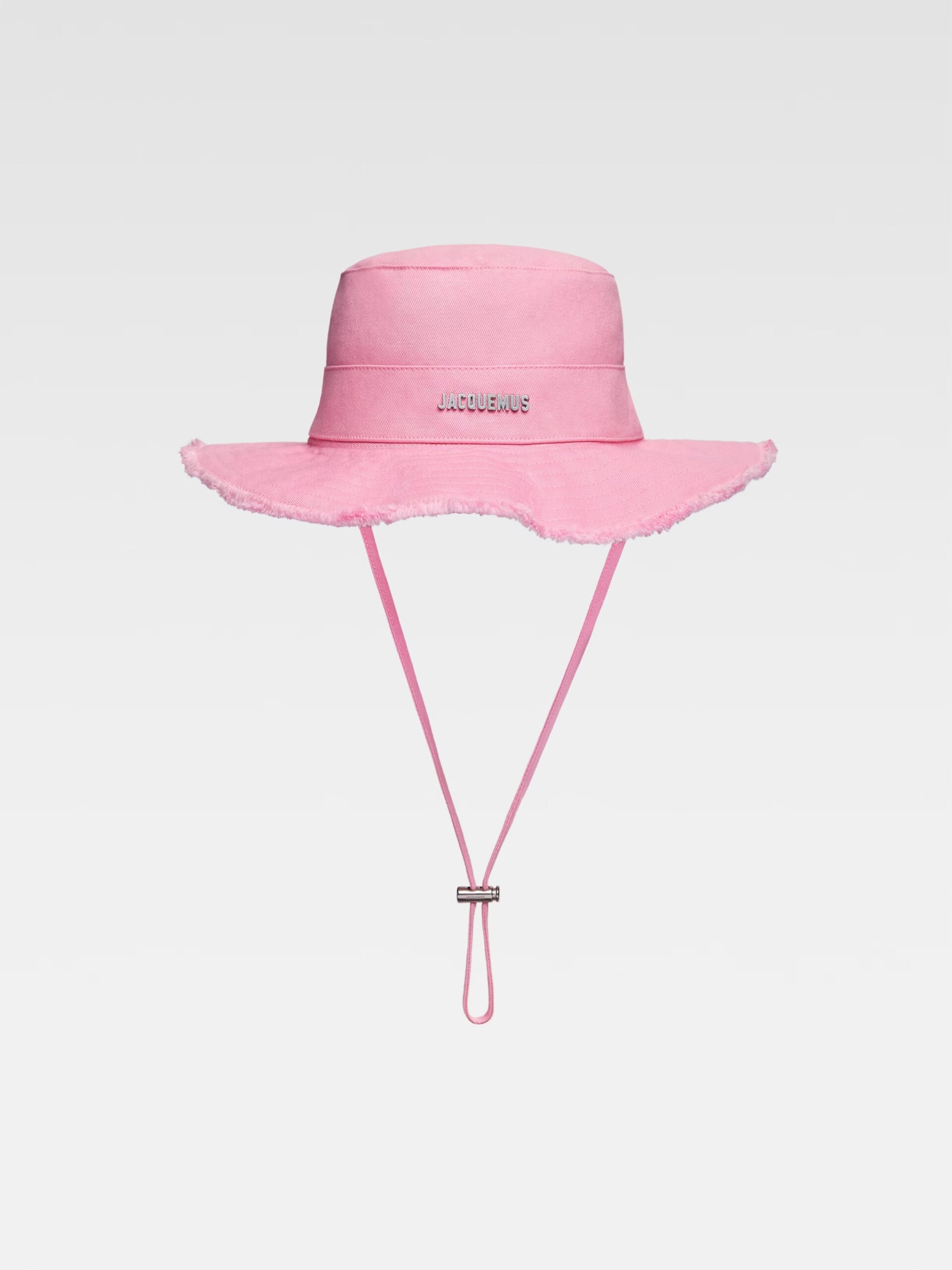 jacquemus-gorro-674awj-1.jpg