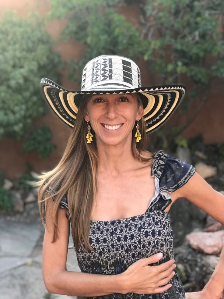 sombrero-colombiano-564thr-1.jpg