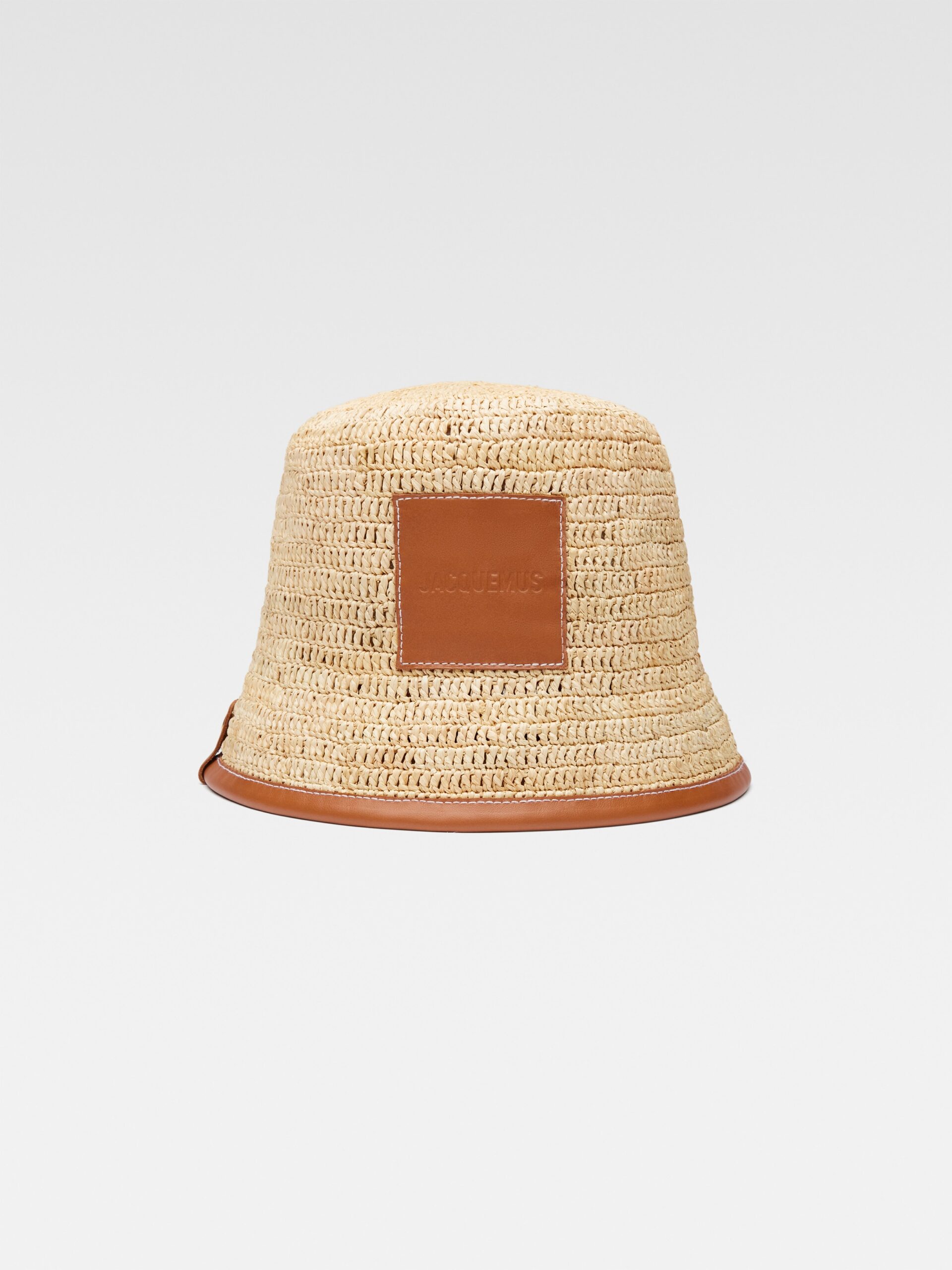sombrero-jacquemus-221nqu-1.jpg